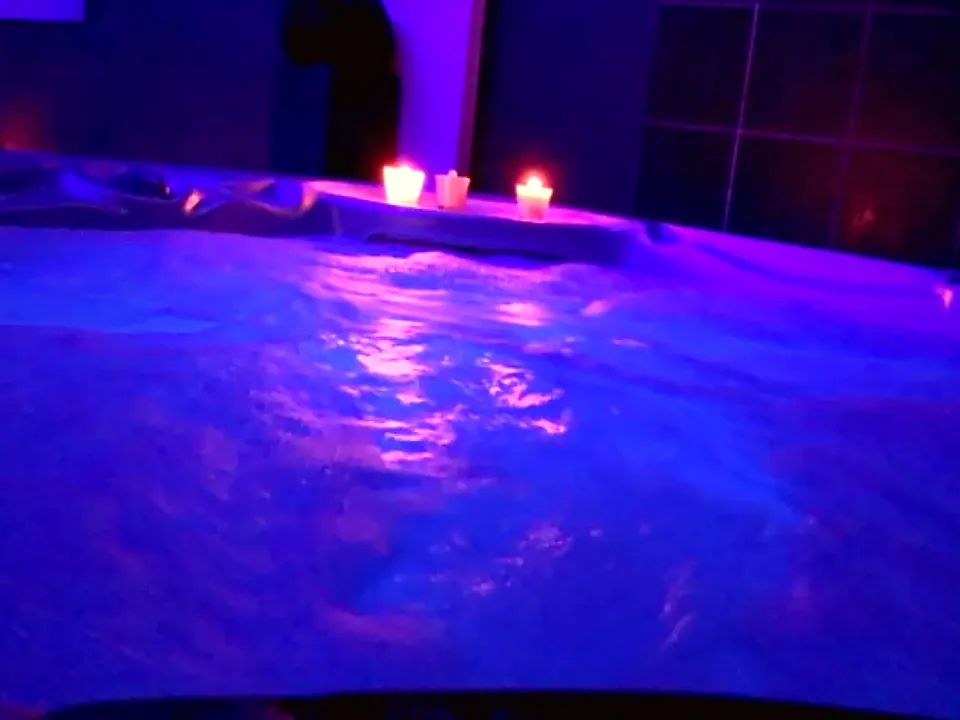 Spa Louise : piscine et jacuzzi privés